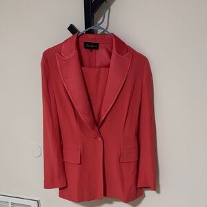 Luisa Spagnoli Elegant Pink/Salmon Suit